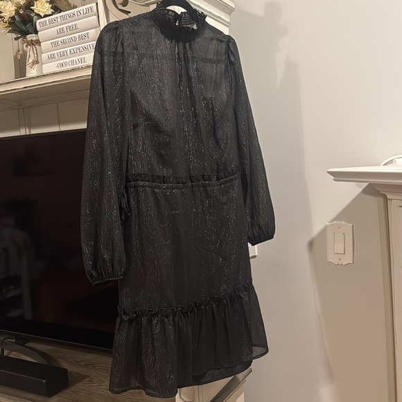 LOFT Dress - Picture 4 of 10